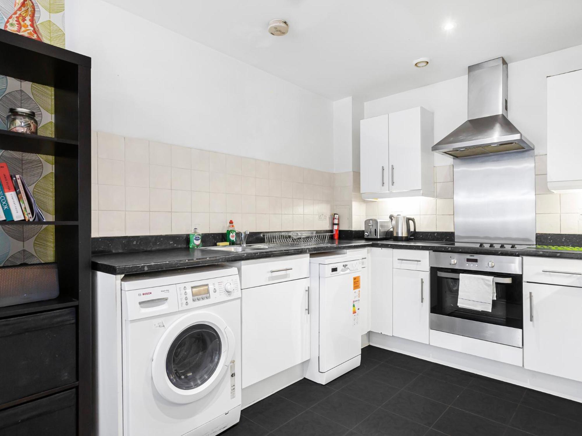 Pass The Keys Modern Tottenham Hale Apartment Perfect For Leisure 런던 외부 사진